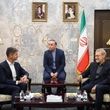 آقای سفیر به لاریجانی چه گفت؟ | پیام جدید آمریکا برای مذاکره بدون جنگ به ایران + جزئیات