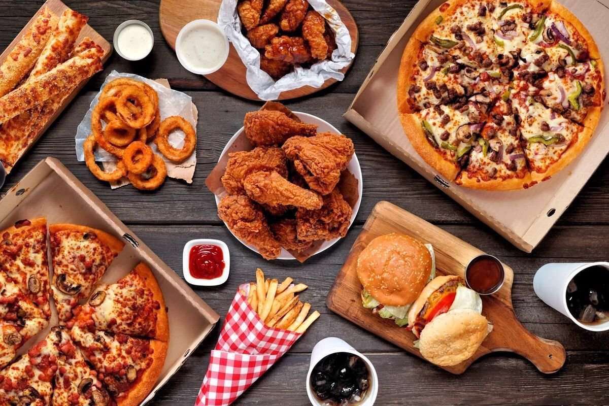 خطر خوردن فست فود | هفته‌ای چندبار فست فود بخوریم؟