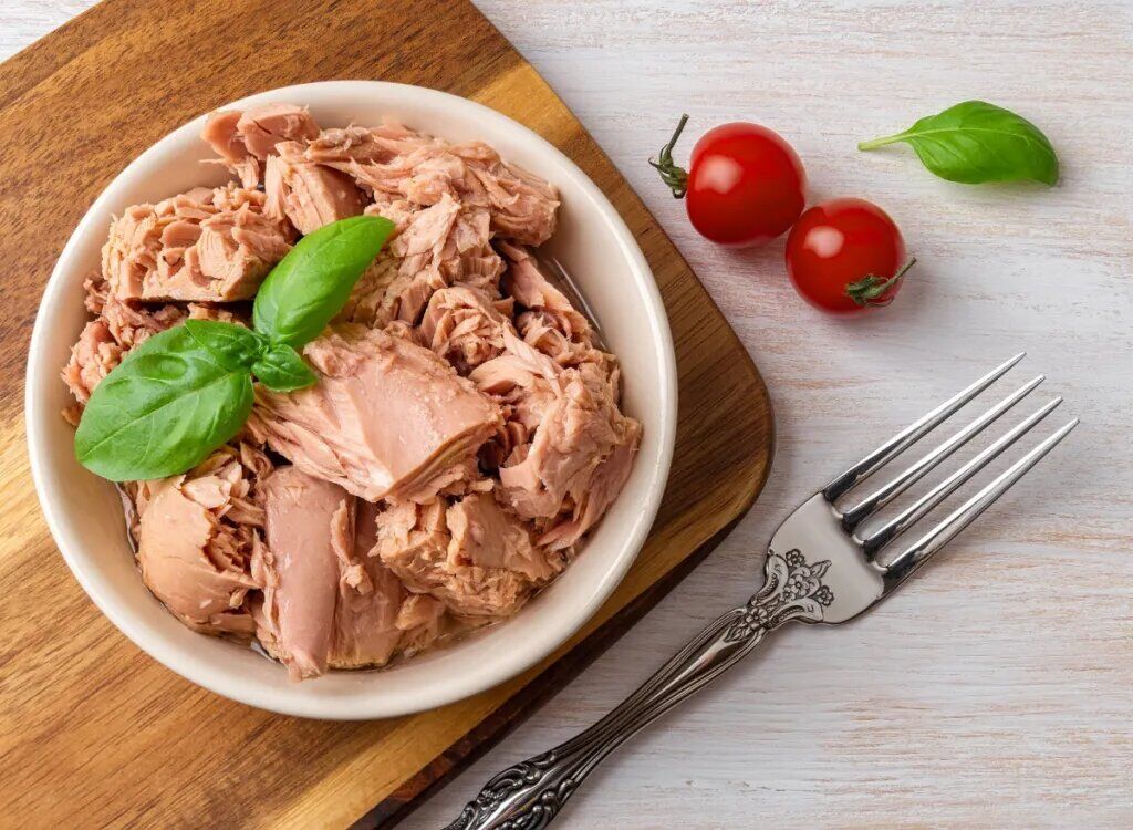 خوردن ماهی با این مواد غذایی ممنوع