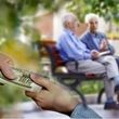 سورپرایز جدید برای بازنشستگان | شارژ ۳۷۰ هزار تومانی بن‌کارت به ازای هر نفر برای بازنشستگان