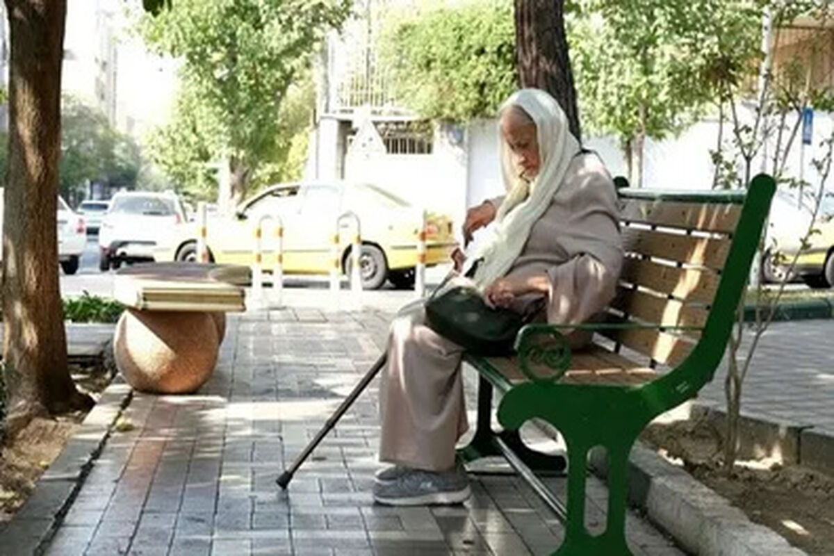 پرداخت وام بدون ضامن ۱۰۰ میلیون تومانی برای بازنشستگان و مستمری بگیران و معلمان