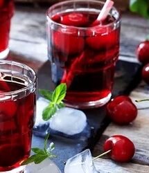 فصل پاکسازی کامل بدن از بیماری فشار خون برای همیشه فرا رسید / خواص شگفت انگیز آب آلبالو
