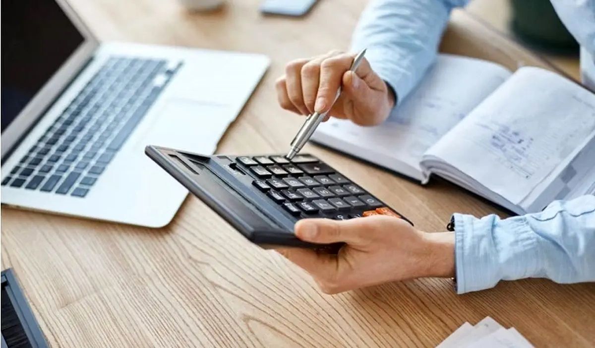 فقط ۴ ساعت جمعه کار کردید؟ این حق قانونی را از دست ندهید!