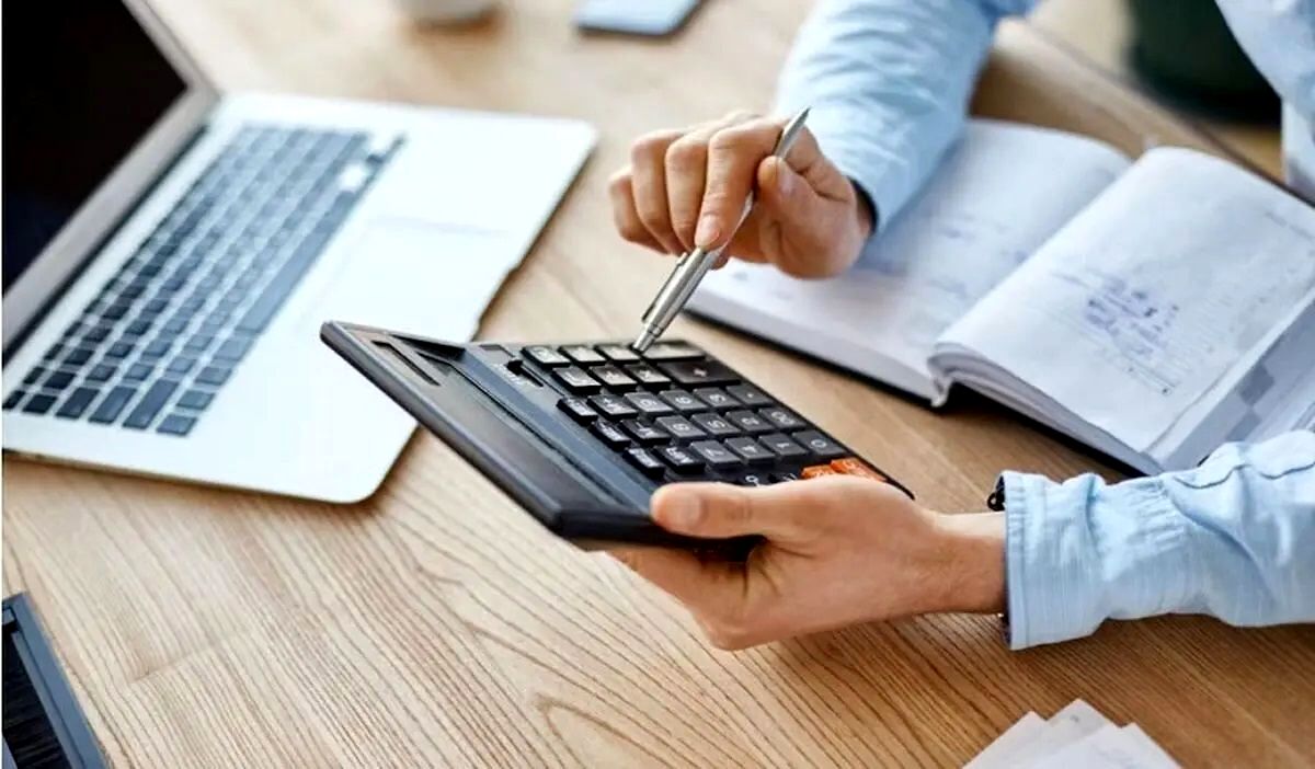 فقط ۴ ساعت جمعه کار کردید؟ این حق قانونی را از دست ندهید!