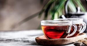 چای سیاه چه بلایی سر ما می‌آورد؟ | همه گرفتاری‌های مصرف چای پررنگ