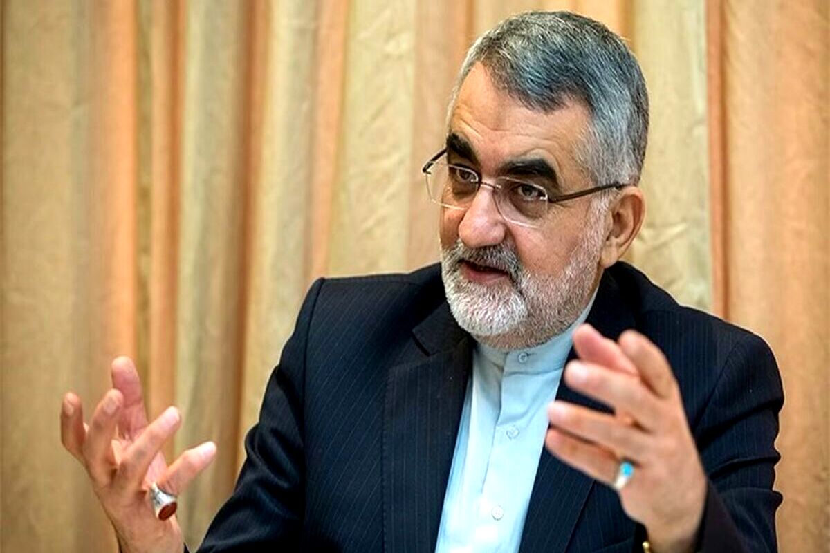 بروجردی: آقای ترامپ تهدید نکنید چون هیچ غلطی نمی‌توانید بکنید!