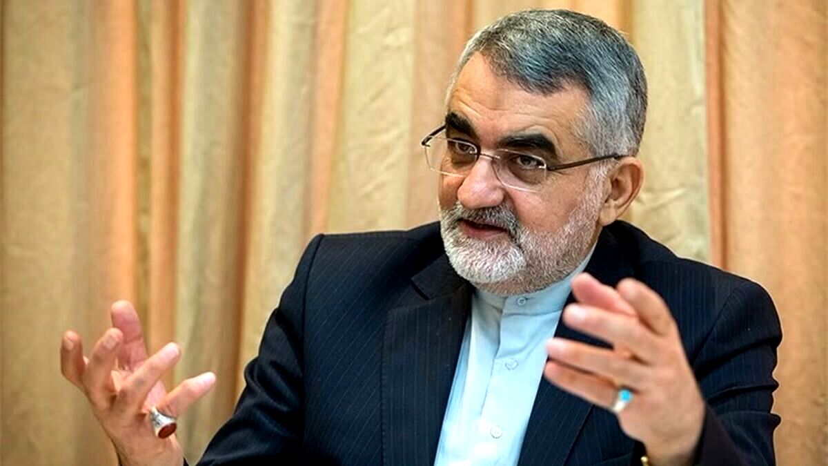 بروجردی: آقای ترامپ تهدید نکنید چون هیچ غلطی نمی‌توانید بکنید!