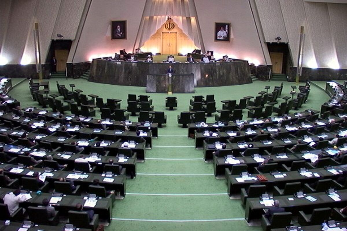 وزیر اقتصاد و وزیر اطلاعات به مجلس فراخوانده شدند