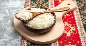 خوردن برنج مانده در یخچال و باید نباید های آن | اشتباه خطرناک ما ایرانی ها موقع خوردن برنج مانده