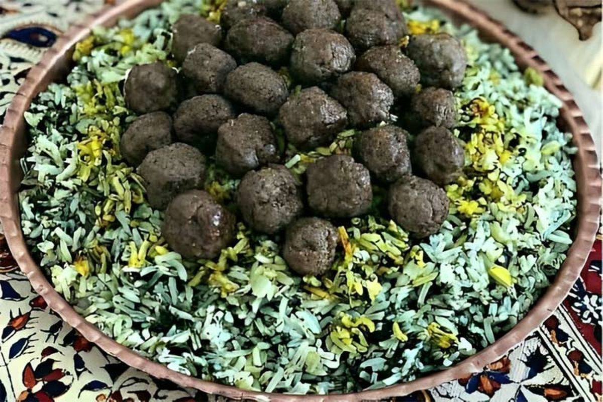 طرز تهیه اسفناج پلو با مرغ و گوشت | این غذا برای درمان سرماخوردگی فوق‌العاده است