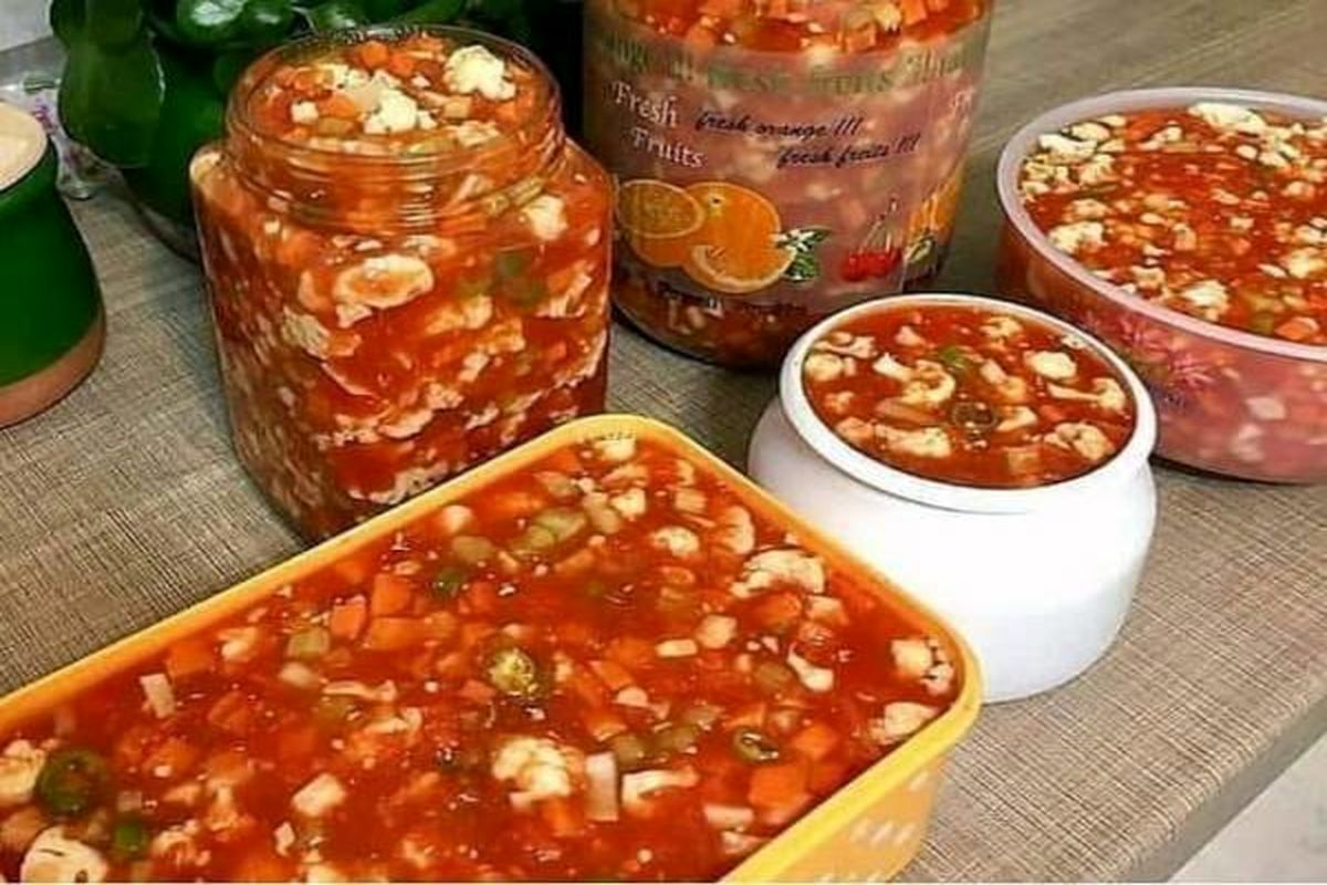 طرز تهیه ترشی بندری اصیل | سبزی که طعم ترشی را خاص می‌کند