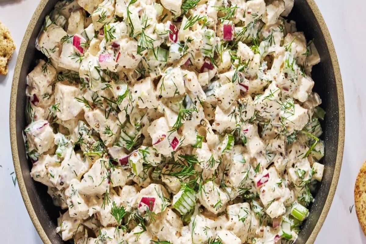 طرز تهیه سالاد مرغ | این شام رژیمی خوشمزه را ازدست ندهید