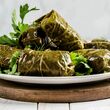 طرز تهیه دلمه برگ مو آذری با دستور پخت اصلی