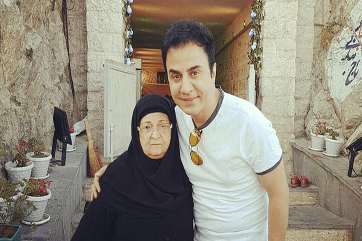 داریوش فرضیایی به سوگ نشست / عمو پورنگ عزادار شد 