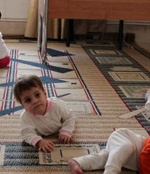 فیلمی تاثیرگذار از شیرخوارگاه آمنه نیم‌ساعت قبل از بمباران اسرائیل