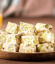 طرز تهیه گز آردی | راز خوشمزه شدن گز اصفهانی