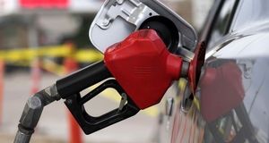 دارندگان کارت سوخت بخوانند | تصمیم مهم دولت درباره سهمیه بنزین ۱۵۰۰ تومانی