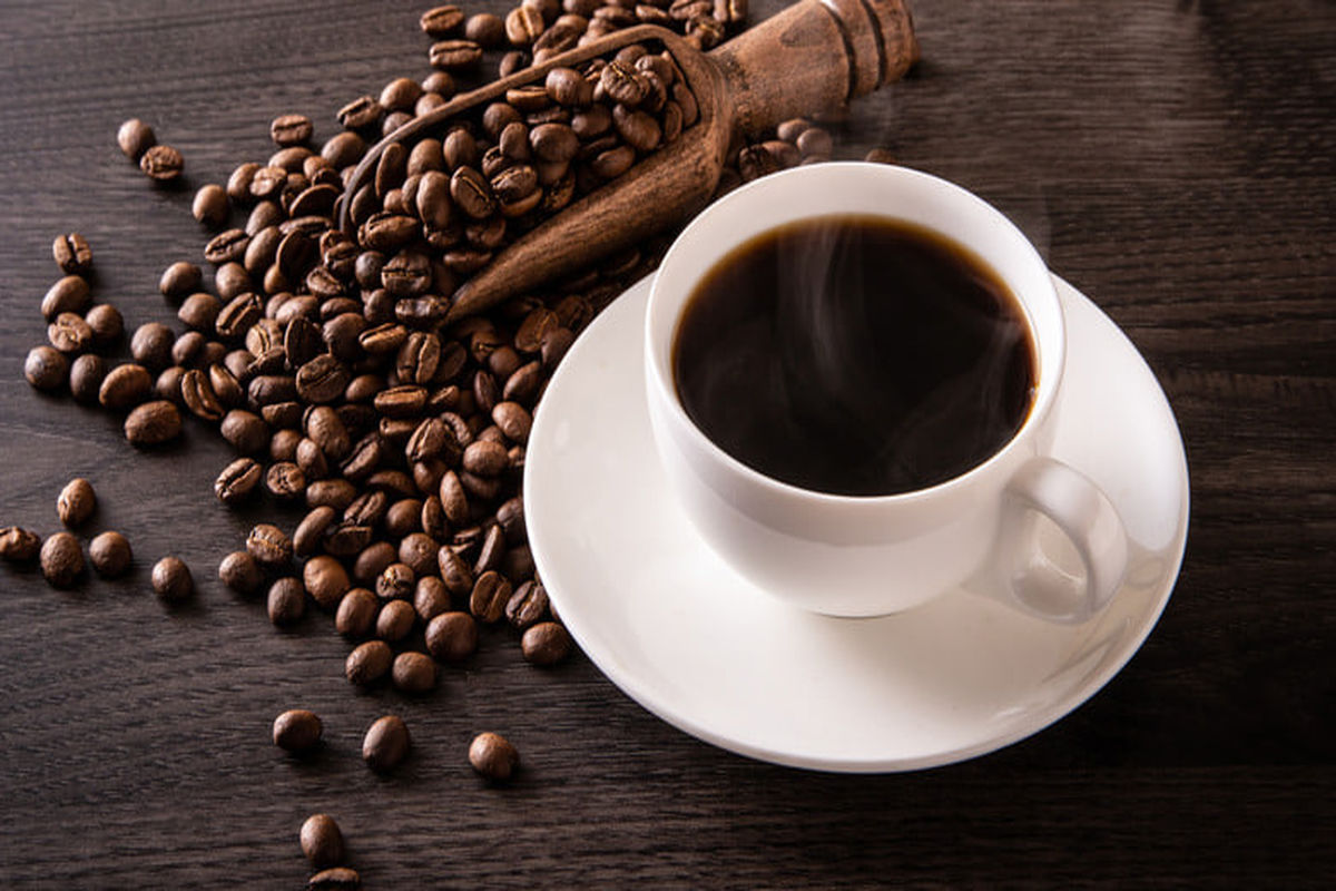 قهوه، فواید و مضرات | نوشیدن قهوه برای چه کسانی ممنوع است؟