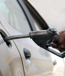 خبر مهم درباره سهمیه سوخت | سهمیه بسوخت کدام خودروها قطع می‌شود؟