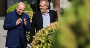 ویدئو | چهره پزشکیان هنگام انتقاد قالیباف از بازگشت دولت به سبد کالا به‌جای کالابرگ الکترونیک