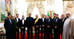 اعطای نشان درجه اول ونزوئلا به سفیر ایران