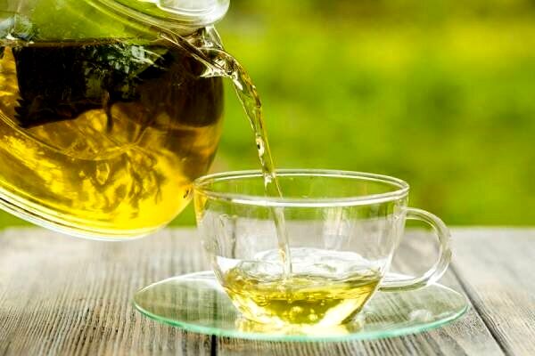 آیا چای سبز برای همه بی‌خطر است؟ | لاغری با چای سبز؟