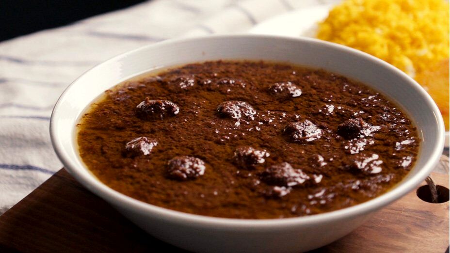 نکات طلایی برای داشتن یک خورشت فسنجون جا افتاده به روش مامان بزرگ ها