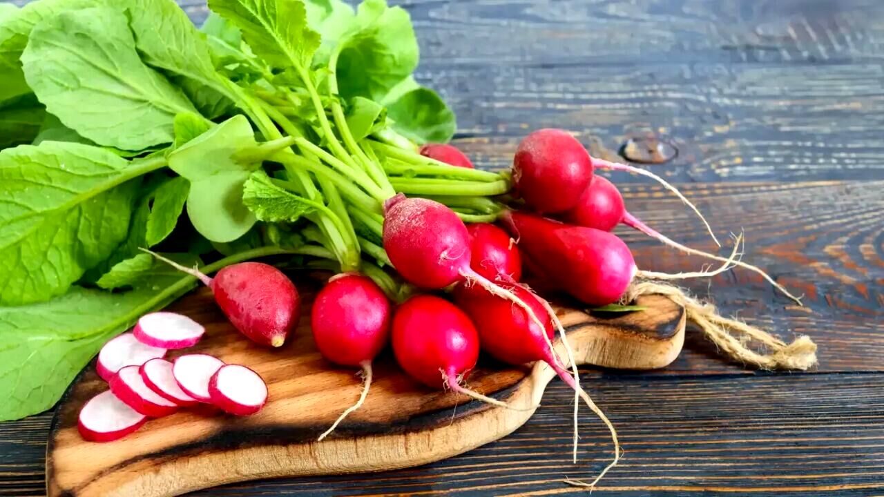 خواص برگ های تربچه قرمز باورنکردنی است