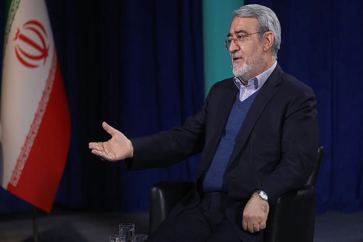 آیت الله هاشمی، اینگونه وزیر اطلاعات احمدی نژاد را غافلگیر کرد