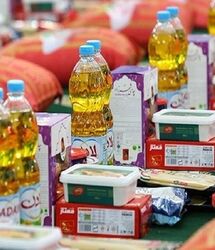 توزیع بسته معیشتی 4 و 2.5 میلیونی به یارانه بگیران / اهدا بسته معیشتی مناسبتی شروع شد