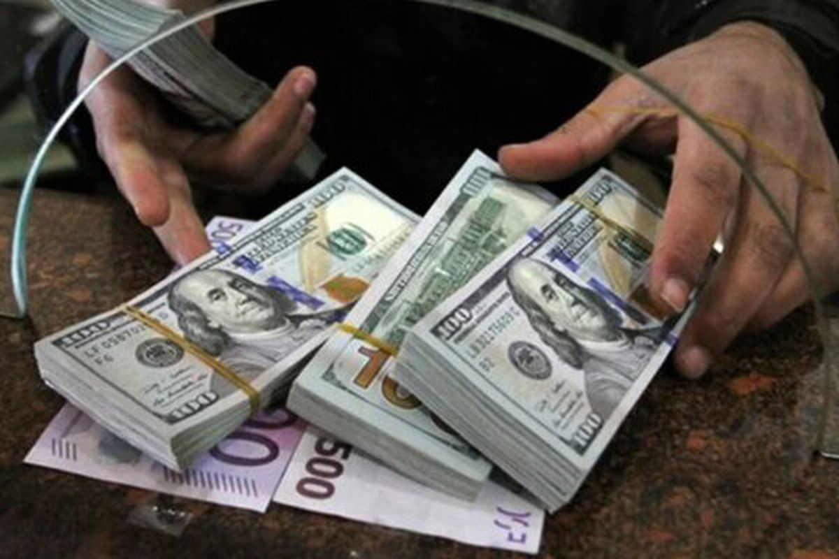 افزایش قیمت دلار در مرکز مبادله ارز و طلای ایران