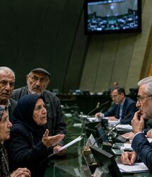 اولتیماتوم مجلس برای اصلاح قوانین نظام پرداخت حقوق بازنشستگان