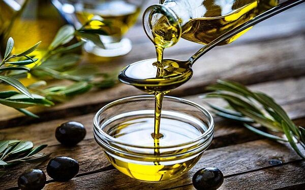 هر روز روغن زیتون بخورید | خواص مصرف روزانه روغن زیتون