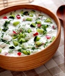 طرز تهیه آبدوغ خیار مجلسی با ۲ ترفند طلایی؛ در ۱۰ دقیقه 