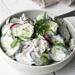طرز تهیه سالاد خیار یونانی  / خنک، ترد و خوش عطر مثل یک عصر تابستانی در یونان