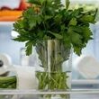 ترفندهای طلایی برای تازه نگه داشتن جعفری تا چند هفته