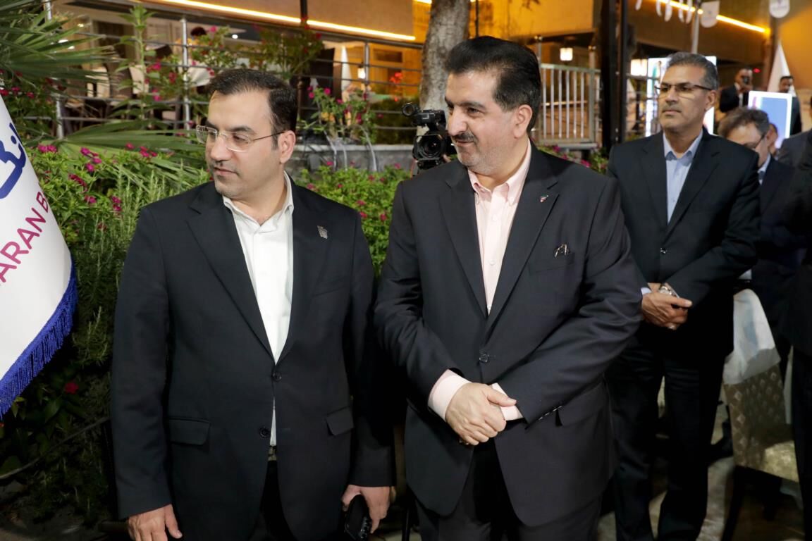 خبر خوش شبانه مدیرعامل بانک رفاه برای بازنشستگان و مستمری بگیران / واریزی جدید از راه رسید