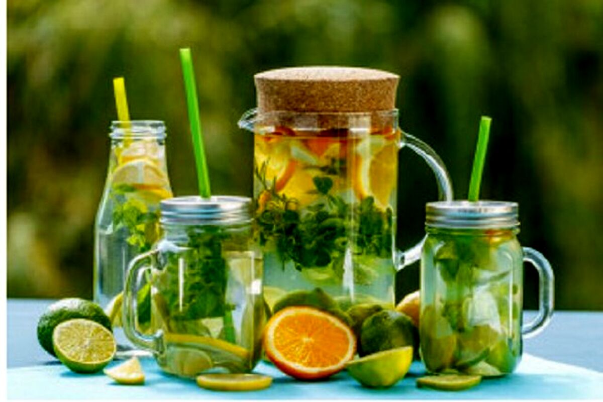 فرار از گرما با آب یا شربت؟