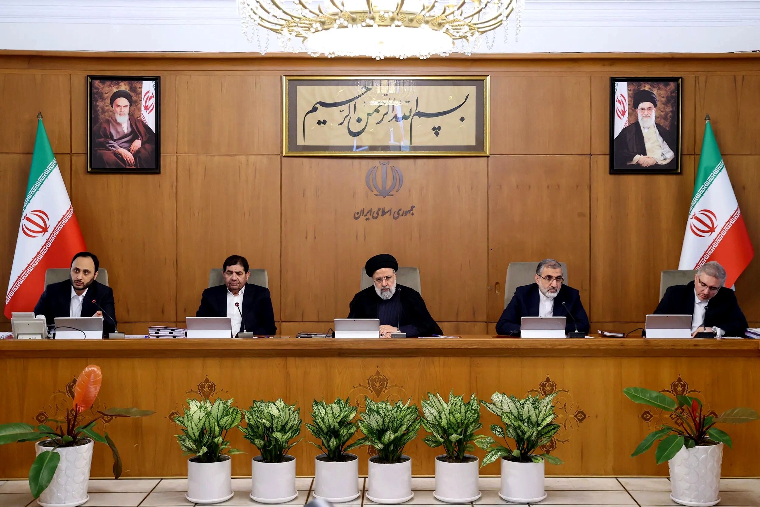 کدام وزراء گزارش مهمل به رئیسی داده بودند؟