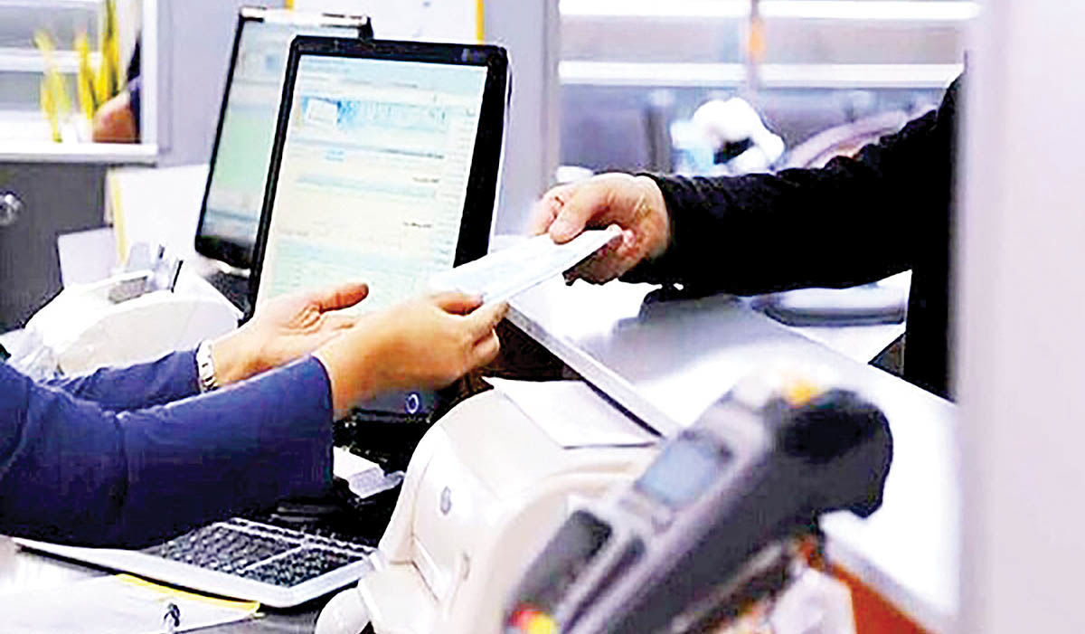وام ۵۰۰ میلیون تومانی در این بانک/ بدون ضامن وام بگیرید