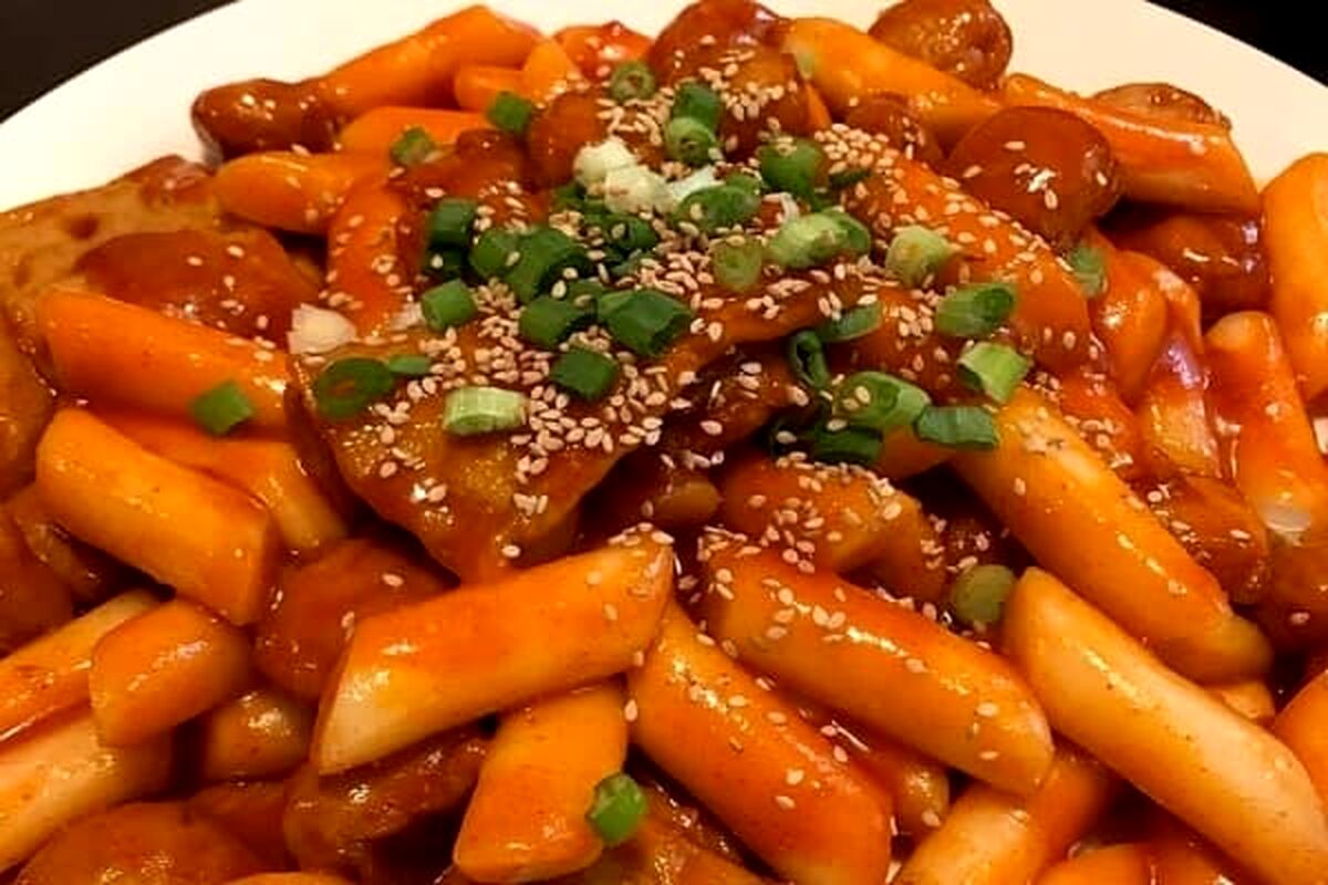 طرز تهیه دوکبوکی کره ای | پرطرفدارترین غذاهای سنتی کره‌