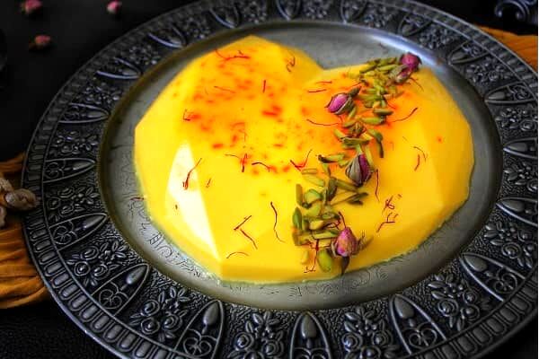 طرز تهیه پاناکوتا زعفرانی | دسر مجلسی خوشمزه