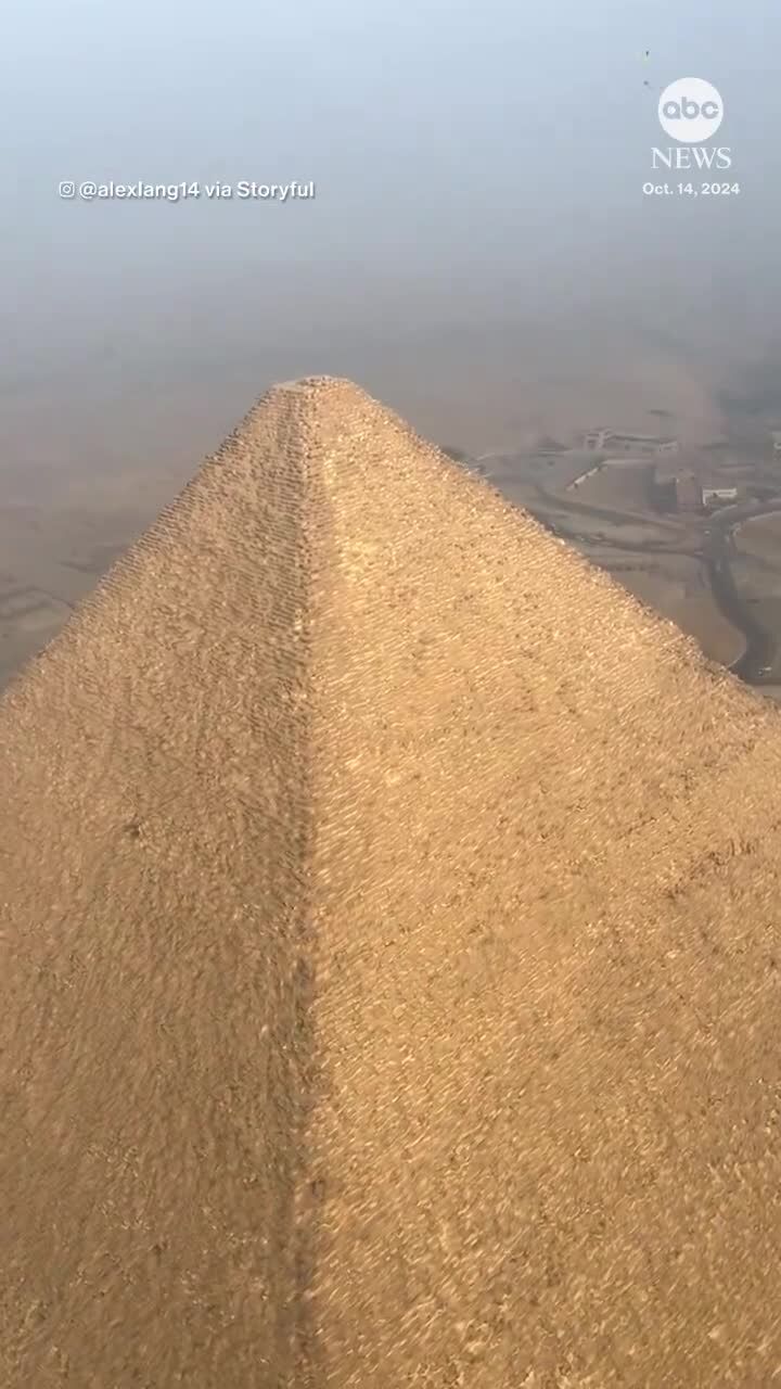 ببینید | بر فراز قاهره