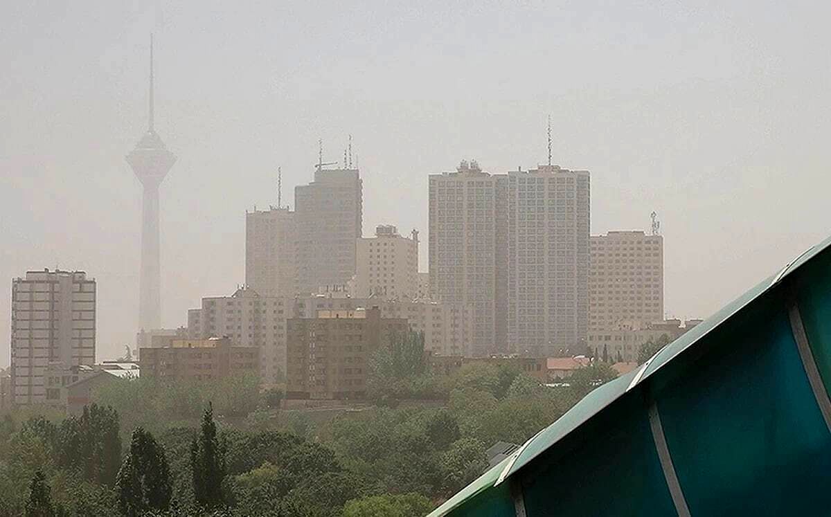 عکس | دود سیاه در آسمان تهران!