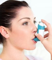 ویدئو | عطر زدن باعث آسم می‌شود؟!