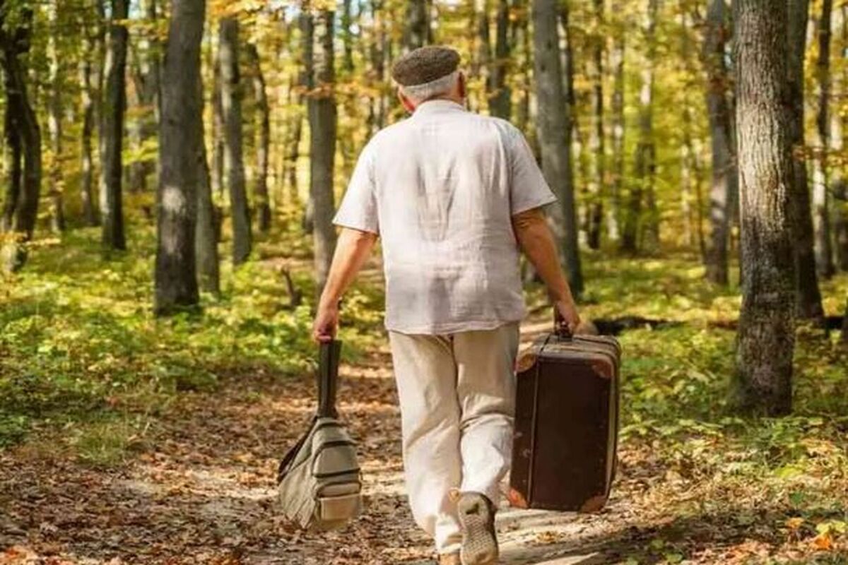 آغاز ثبتنام سفر رایگان برای بازنشستگان لشکری / پرداخت کمک هزینه ۲۰ میلیون تومانی سفر برای بازنشستگان از امروز
