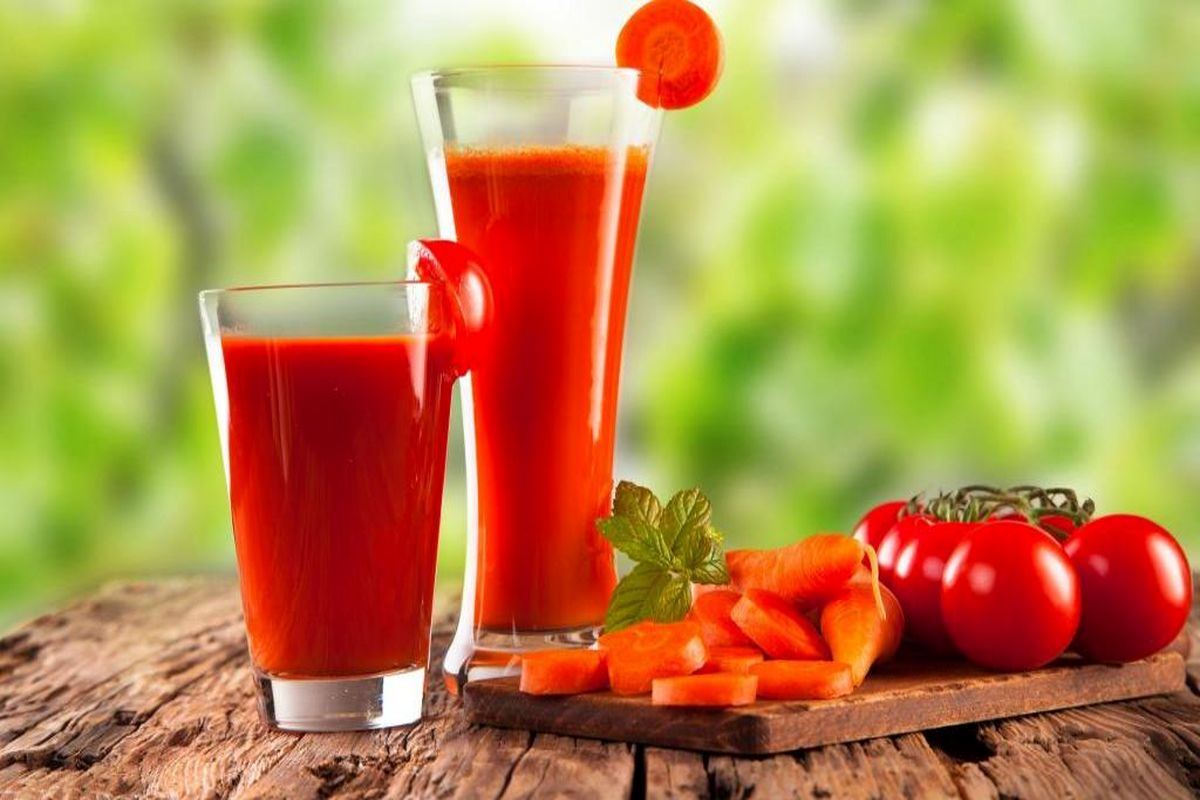 به این دلایل هر روز آب گوجه فرنگی بخورید | بهترین زمان برای خوردن آب گوجه فرنگی