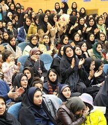 ارائه وام بانکی به دانش‌آموزان به زودی
