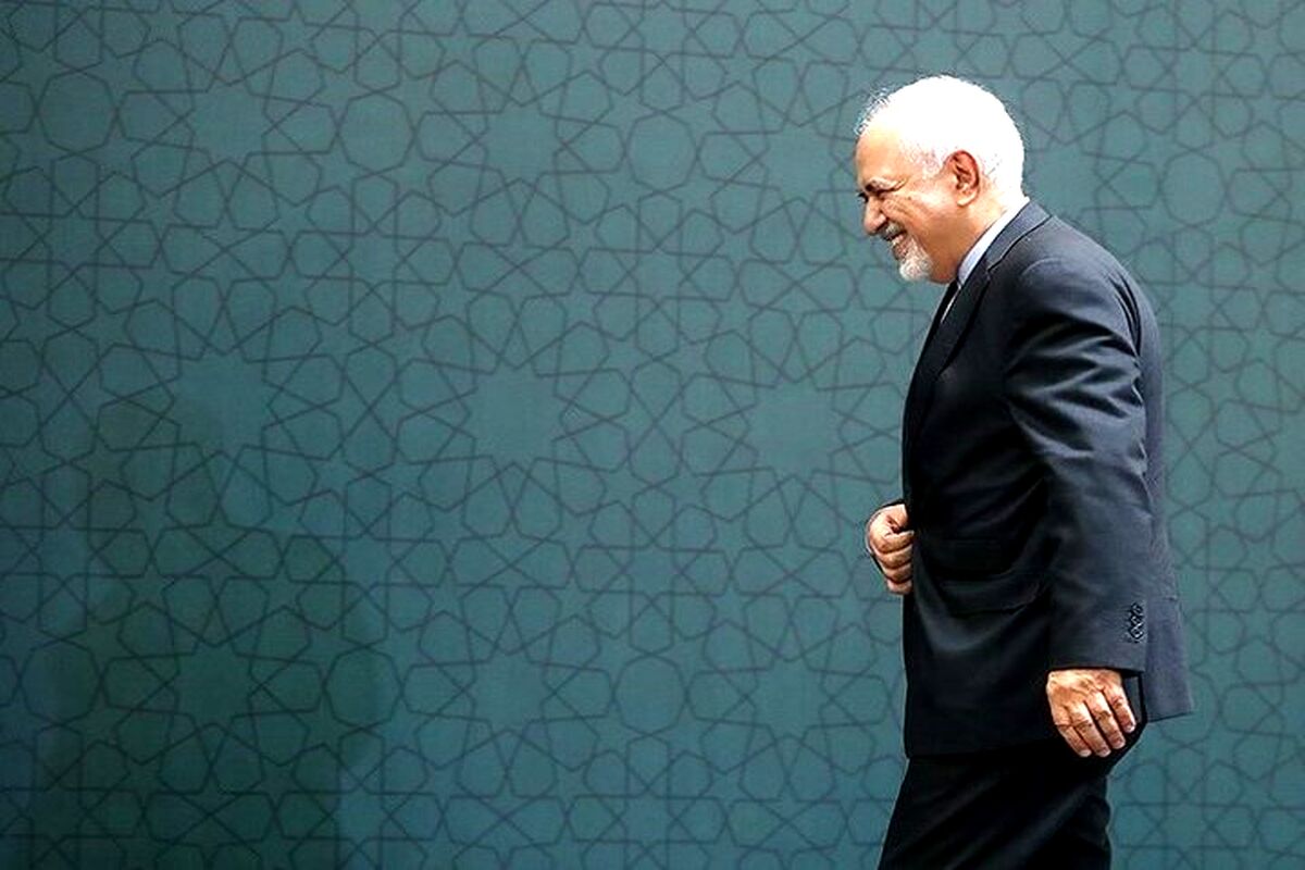 پیام حکم معاونت راهبردی برای ظریف به تندروها چه بود؟ | این دیپلمات را نتوانستند حذف کنند